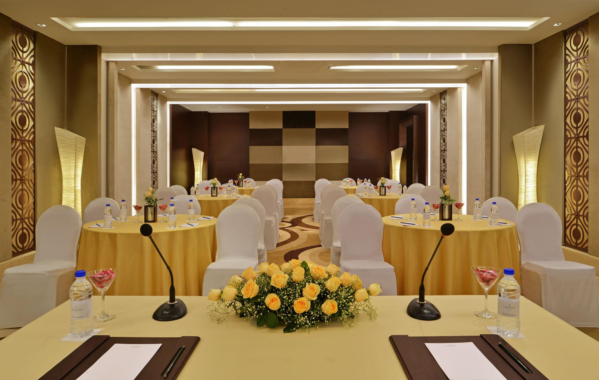 Country Inn&Suites By Radisson, Bengaluru Hebbal Road Bagian luar foto